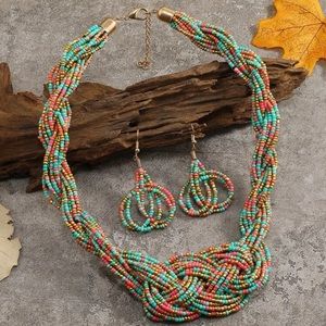 Beautiful multicolor necklace set!
